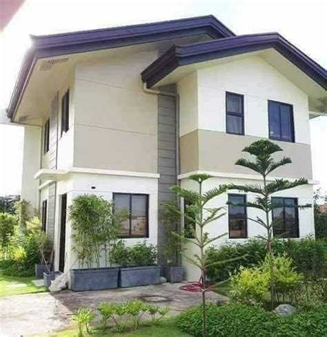 House and lot For Sale in Banlic , Calamba .